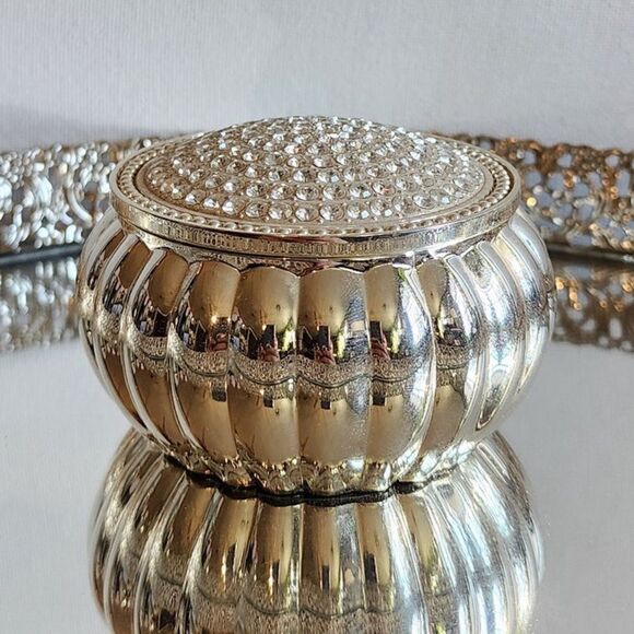Lori Greiner jewelry keeper anti tarnish lined sterling silver plated/lacquered - Picture 1 of 12
